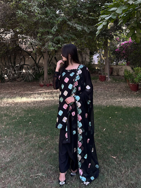 SOFT CHIFFON MULTI THREAD 3PCS UNSTICH DRESS
(black)