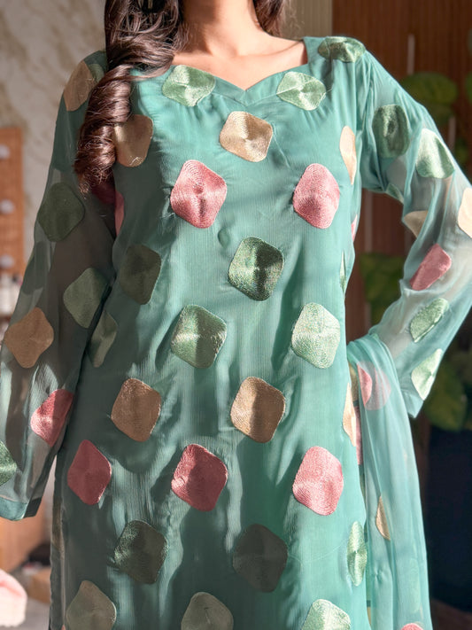 CHIFFON VISOCE EMBROIDEREY unstich 3pcs(mint)