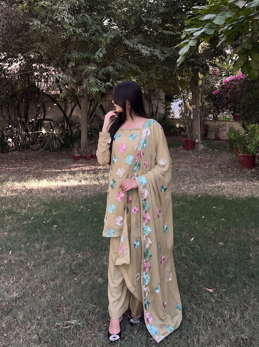 SOFT CHIFFON MULTI THREAD 3PCS UNSTICH DRESS 
(biscuiti)