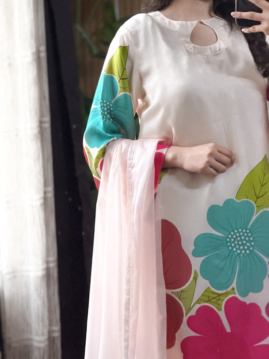 DIGITAL PRINT SHALMOZE Silk 3pcs(Cream-multi flowers)
