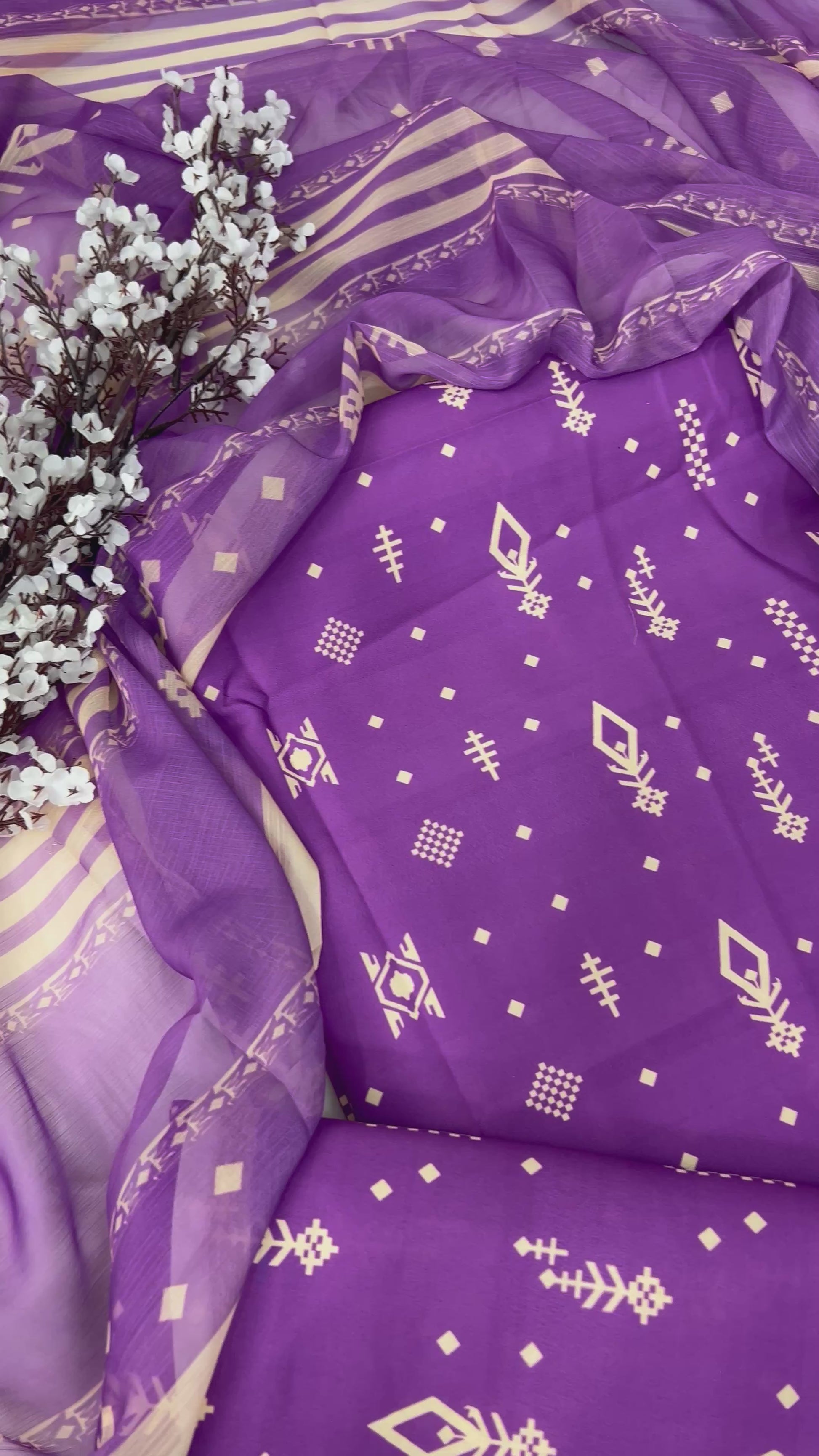 Digital Printed Swiss Lawn 3pcs( purpel Arow)